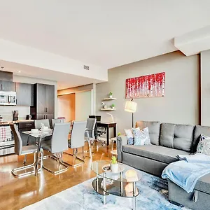 Modern 2br - King Bed - Downtown Views , Calgary Canada