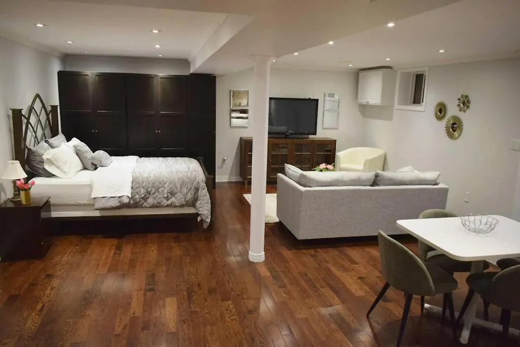 Home Away From Home - Basement Studio Apartment Toronto