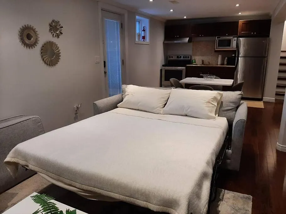 Home Away From Home - Basement Studio Apartment Toronto 0*,