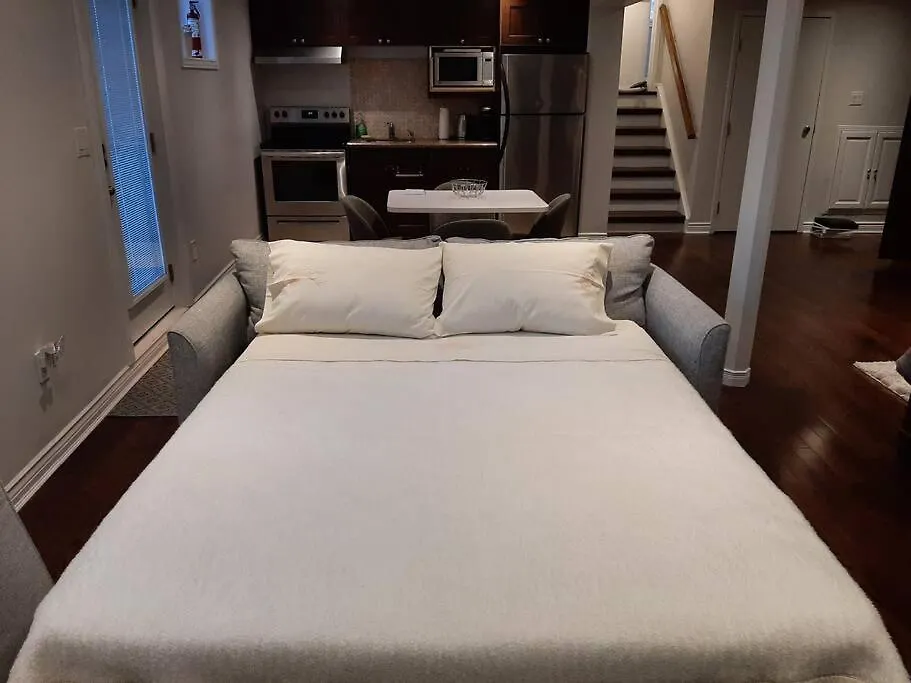 Home Away From Home - Basement Studio Apartment Toronto